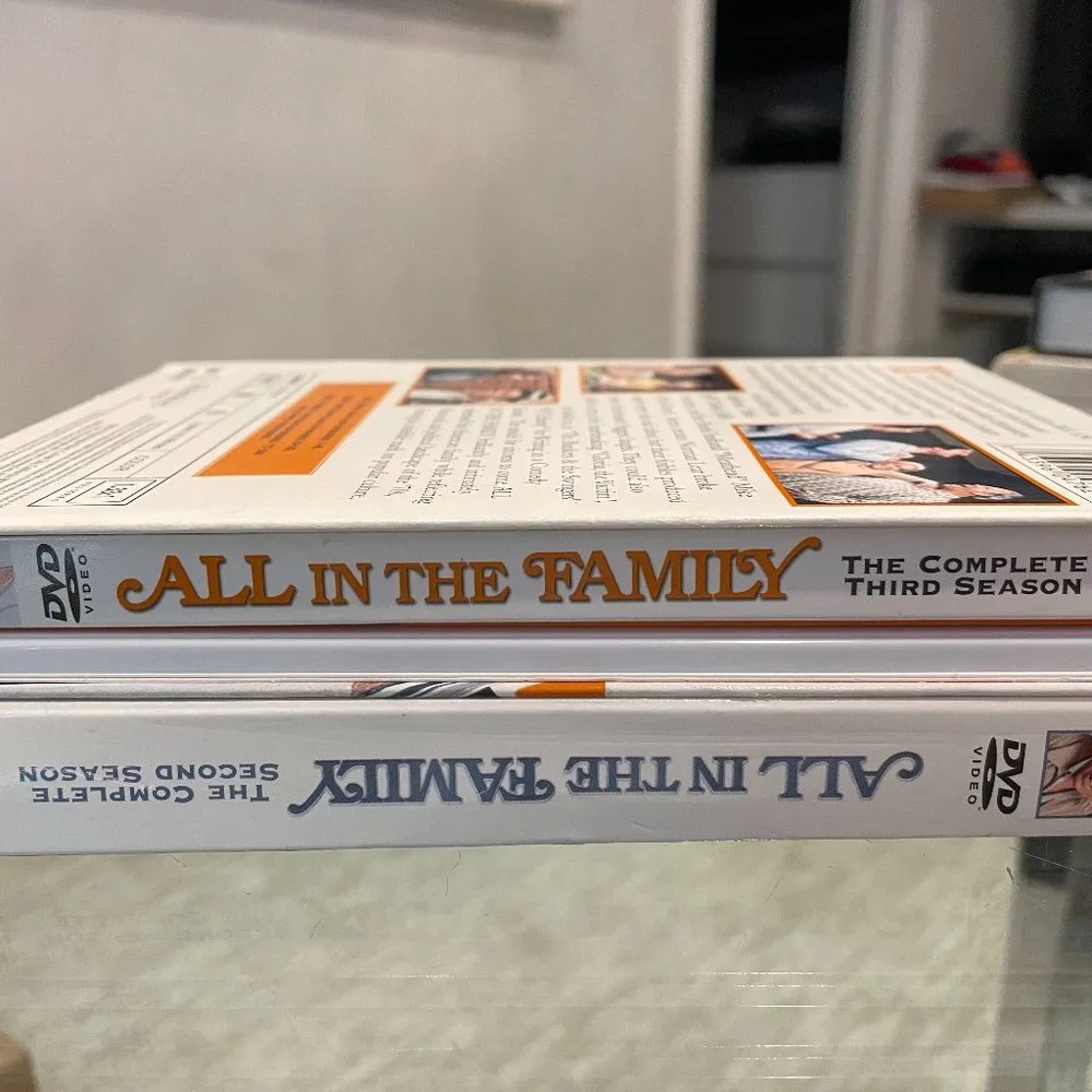 ALL IN THE FAMILY THE COMPLETE SECOND AND THIRD SEASON - Picture 4 of 5